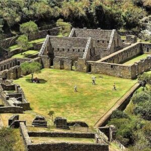 CHOQUEQUIRAO TREK 4 DÍAS